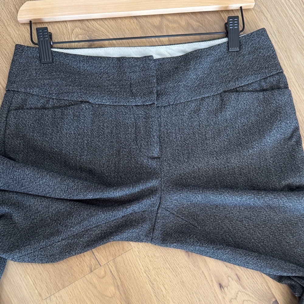 Vivienne Tam Gray Bootcut Dress Pants
Size 4P (Petite) - Picture 9 of 9